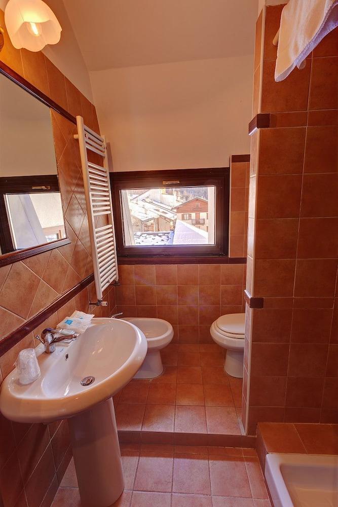 Hotel Miravalle Oulx Екстериор снимка