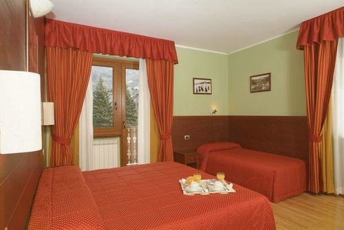 Hotel Miravalle Oulx Екстериор снимка
